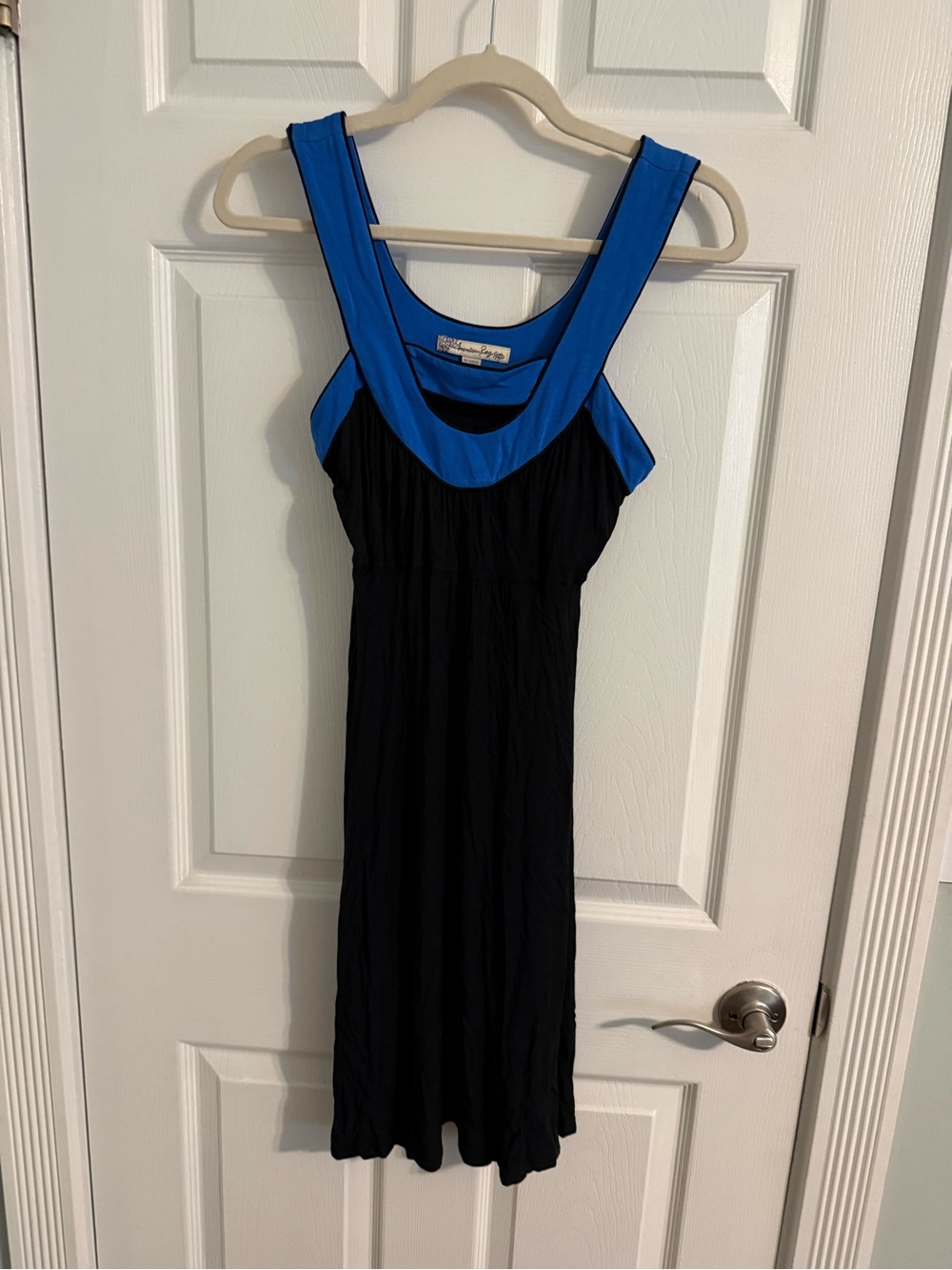 Blue and Black Scoop Neck Sleeveless Dress